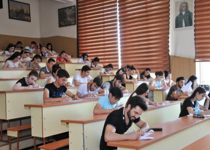 Azərbaycanda təqaüd alan tələbələrin SAYI