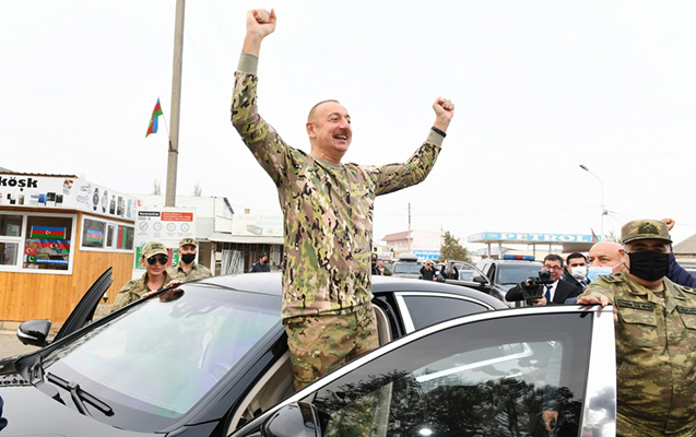 Qalib xalqın gəncləri Ali Baş Komandanın yanındadır!