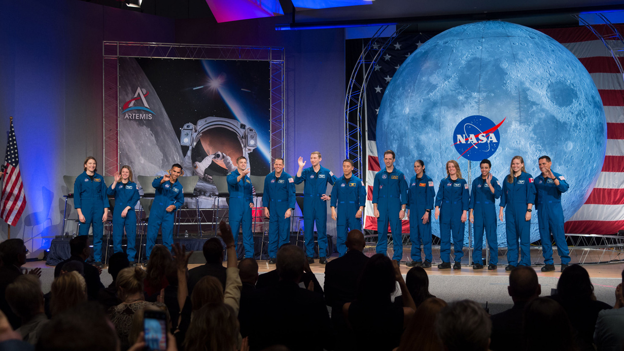 NASA ilahiyyatçılardan yardım istədi