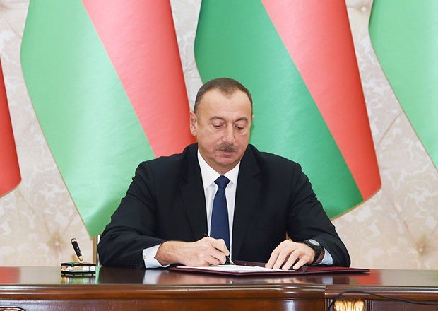 Prezident özəl kanallara 4 milyon ayırdı