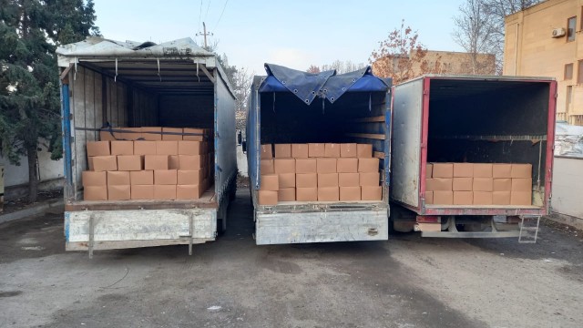 Deputat şəhid, qazi və aztəminatlı ailələrə bayram sovqatları göndərdi
