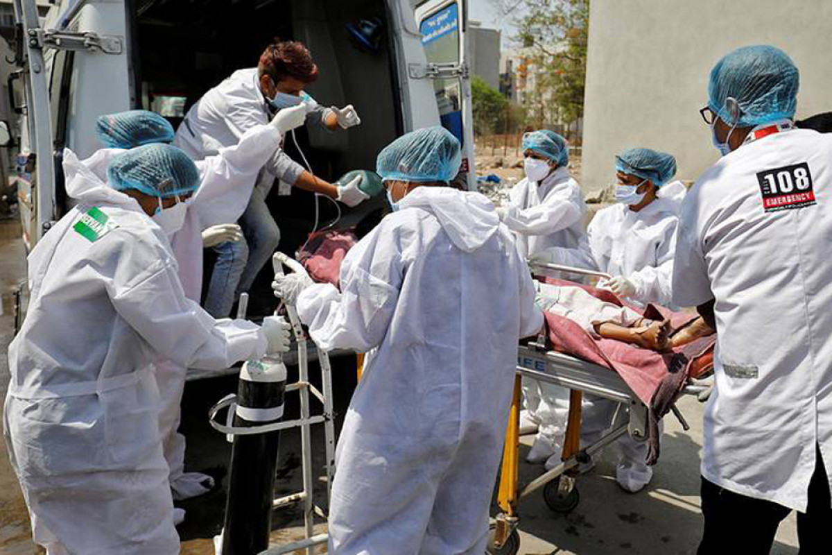 Avropada COVID-19-a yoluxanların sayı 100 milyonu ÖTDÜ