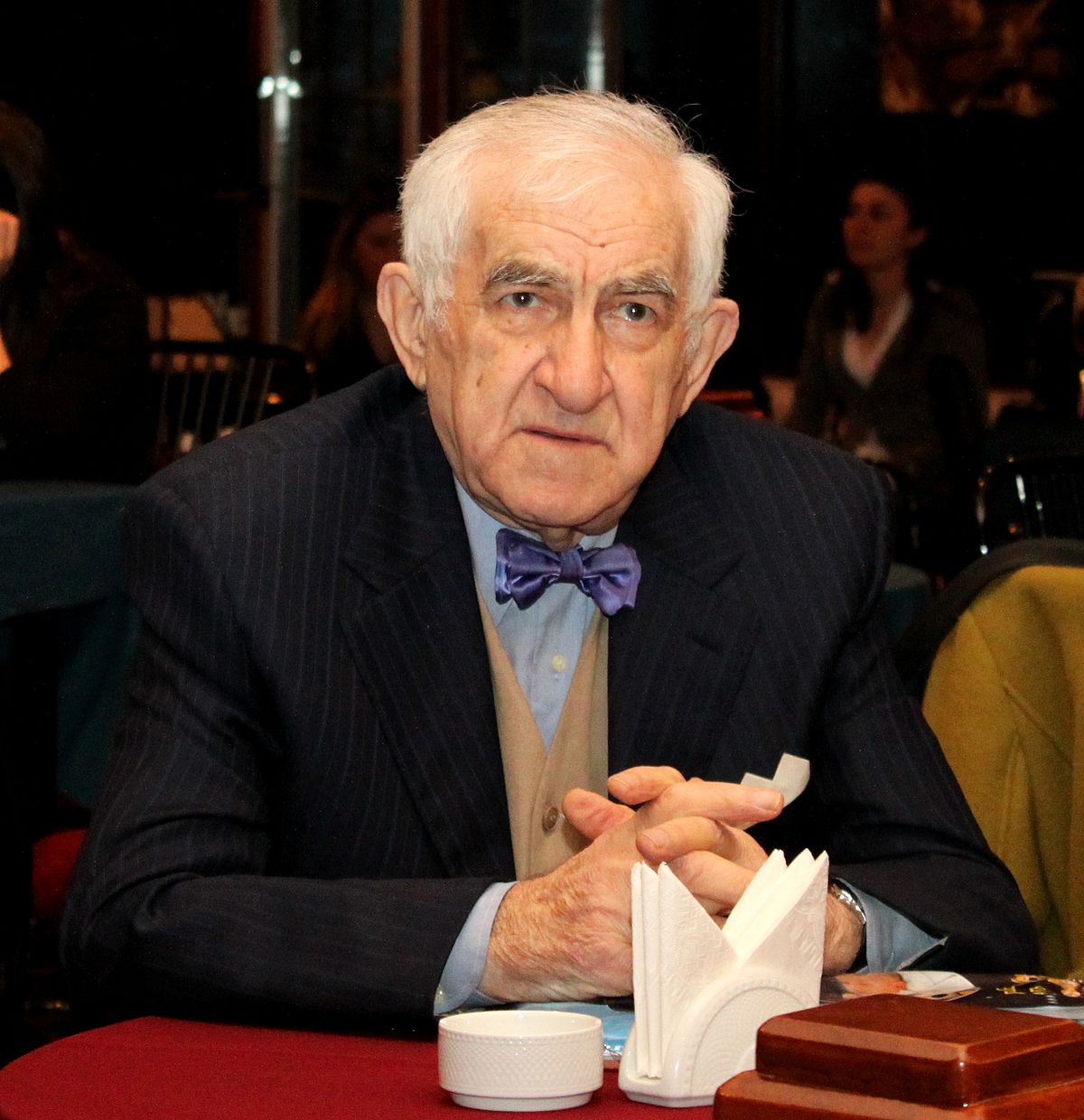 Məşhur bəstəkar şəxsi əşyalarını muzeyə bağışladı