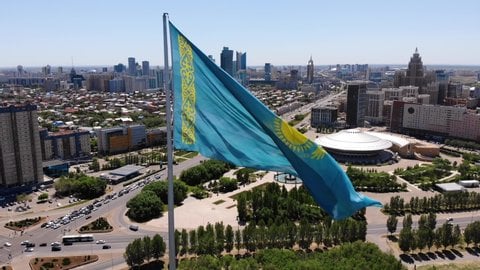 Xarici investorlar Qazaxıstanı tərk edir