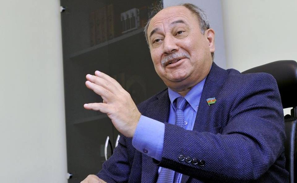 Araz Əlizadə siyasətə qayıdır: “Namizədliyimi verəcəm”