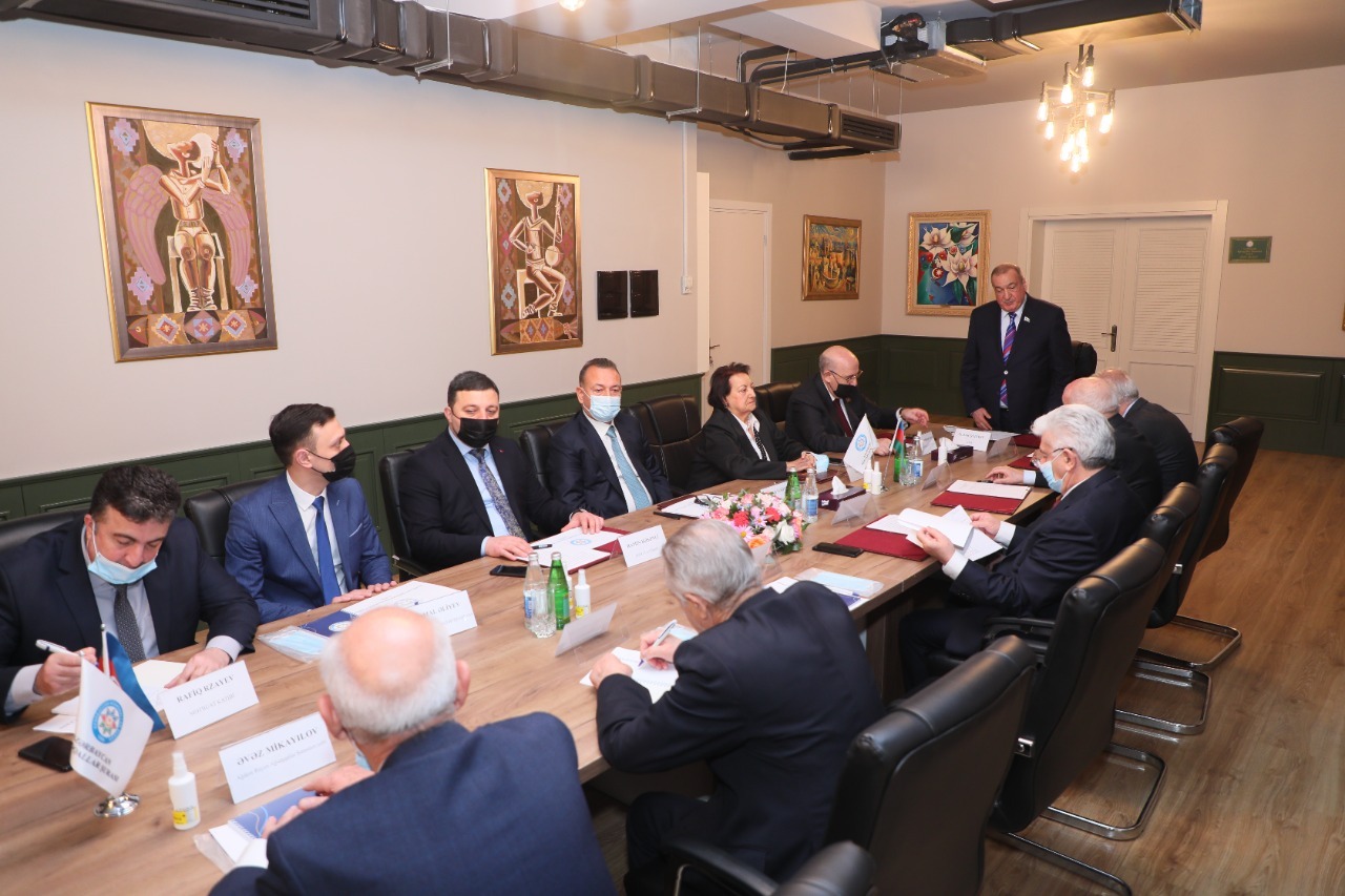 Azərbaycan Ağsaqqallar Şurasının iclası keçirilib - FOTOLAR
