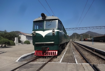 Çin KXDR ilə quru sərhədinin açıldığını təsdiqlədi