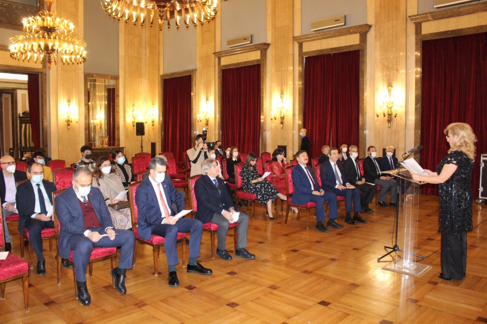 Belqradda “Nizamini oxuyaq” kitab-albomu təqdim edilib
