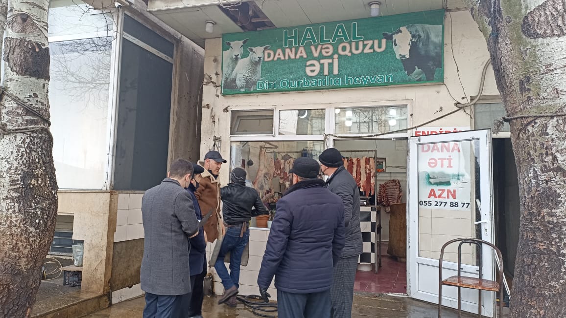 Xətaidə qanunsuz heyvan kəsimi məntəqələrində reyd keçirilib - FOTO