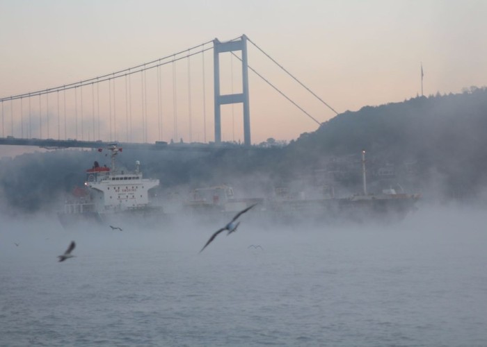 Türkiyə Bosfor boğazını bağladı