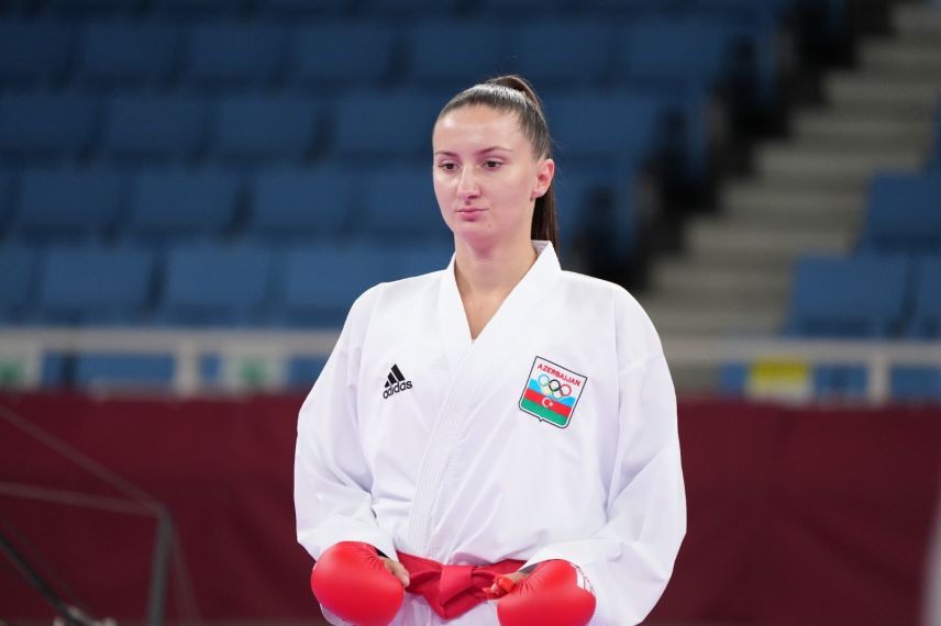 İrina Parisdə gümüş medal qazandı