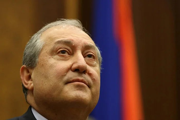 Müdafiə naziri Sarkisyanı döyübmüş... - İLGİNC FAKTLAR