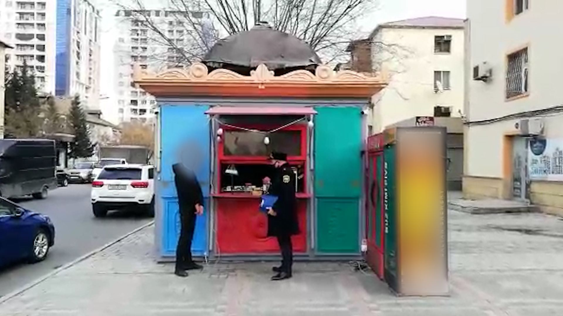 Məktəbliyə siqaret satan şəxs cərimələndi - FOTO