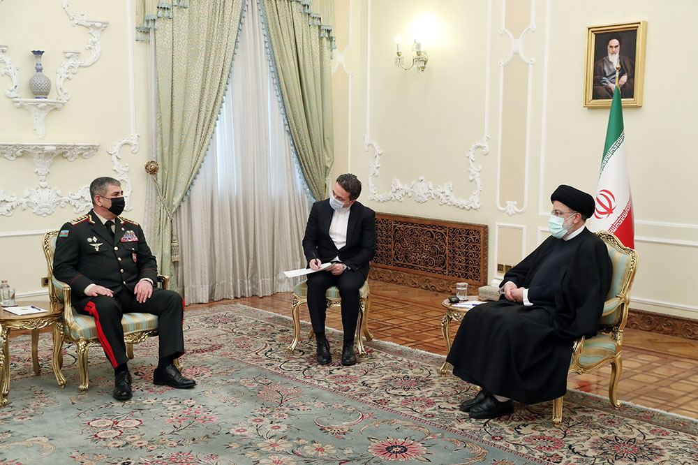 İran Prezidenti Zakir Həsənovu qəbul etdi