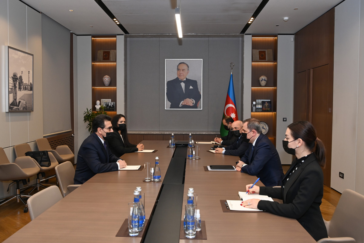 Kolumbiya səfirinin diplomatik fəaliyyəti başa çatır
