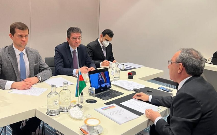 Baş Prokuror Almaniyaya gedib