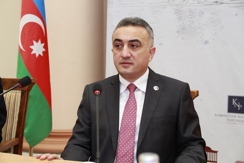 Azərbaycanda 4500 nəfərə 1 vəkil düşür
