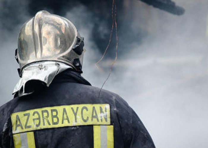 Yaşayış binasında yanğın: Sakinlər təxliyə edildi
