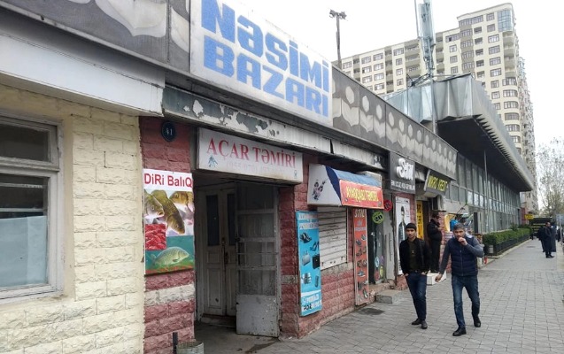 Bazarda satıcının 140 manatını OĞURLADI