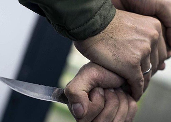 Bakıda Türkmənistan vətəndaşı BIÇAQLANDI