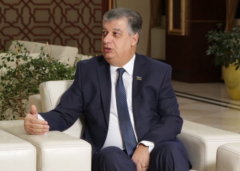 Deputat üç məcəllənin qəbul olunmasını təklif etdi