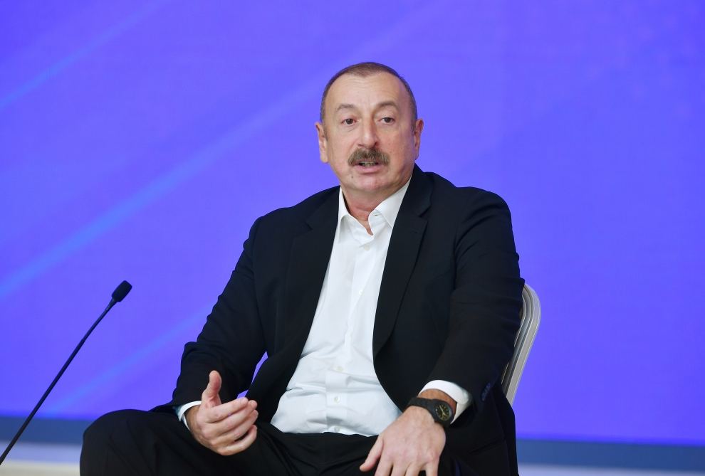 Prezident Sorosla Paşinyanın şəklindən DANIŞDI