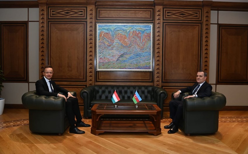 Azərbaycan və Macarıstan XİN başçılarının görüşü keçirilir