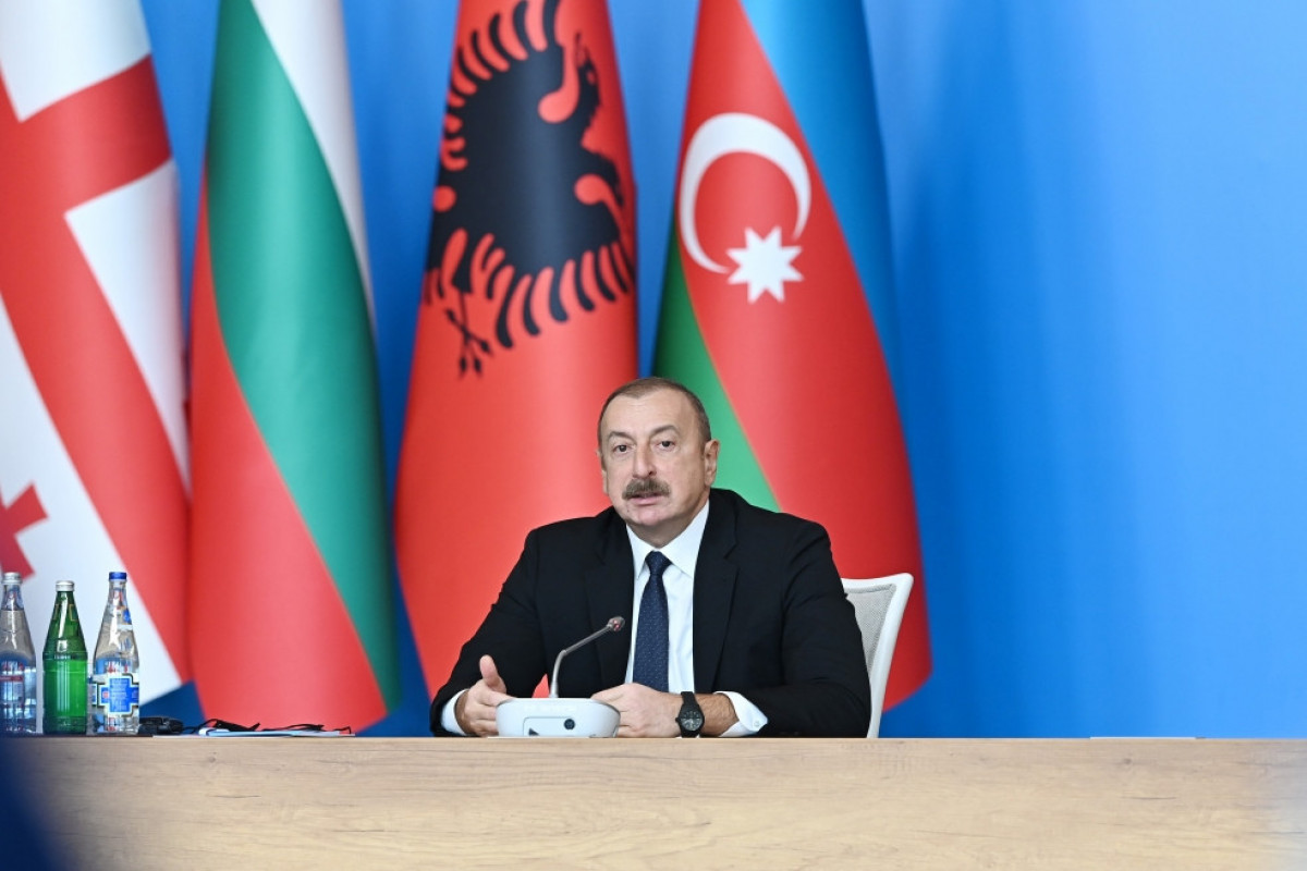 Prezident: “Biz gələcəyimizi birlikdə planlaşdırmalıyıq” 