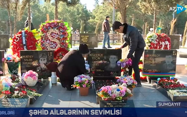 Hər gün təmənnasız şəhidlərin məzarlarını təmizləyir - VİDEO