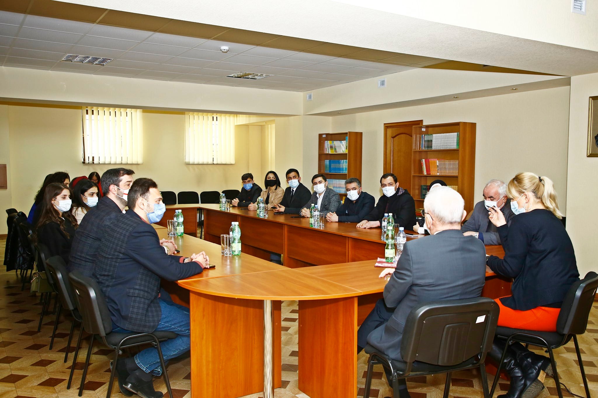 Azərbaycanlı tələbələr Ukrayna səfirilə görüşdülər