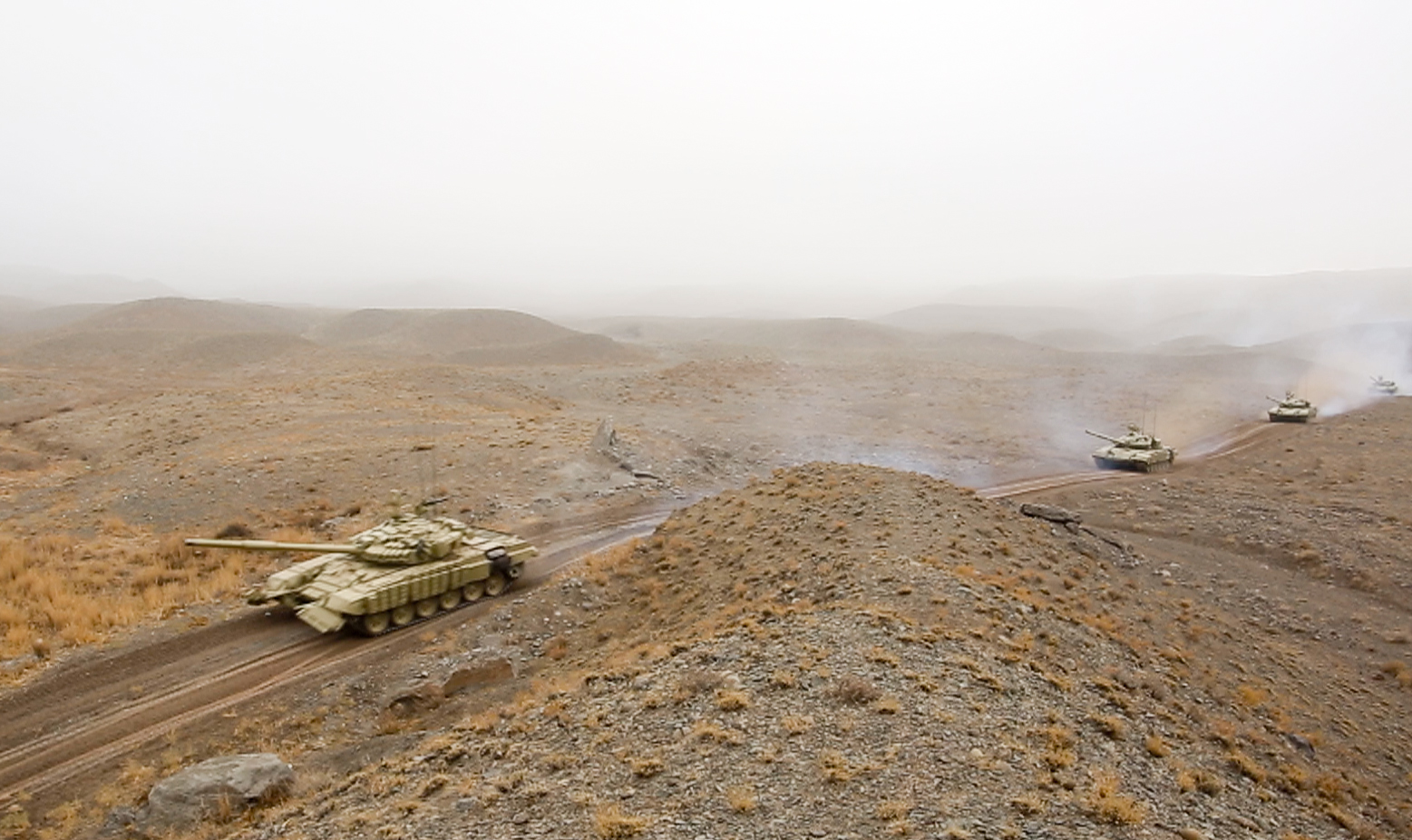 Naxçıvanda tank bölməsi qəfil yoxlanıldı - FOTO+VİDEO