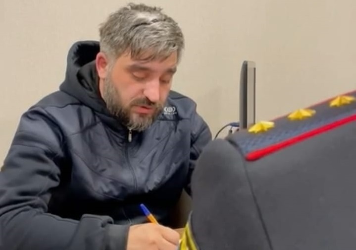 “Salfetdə patı satırlar” deyən şəxsin ETİRAFI