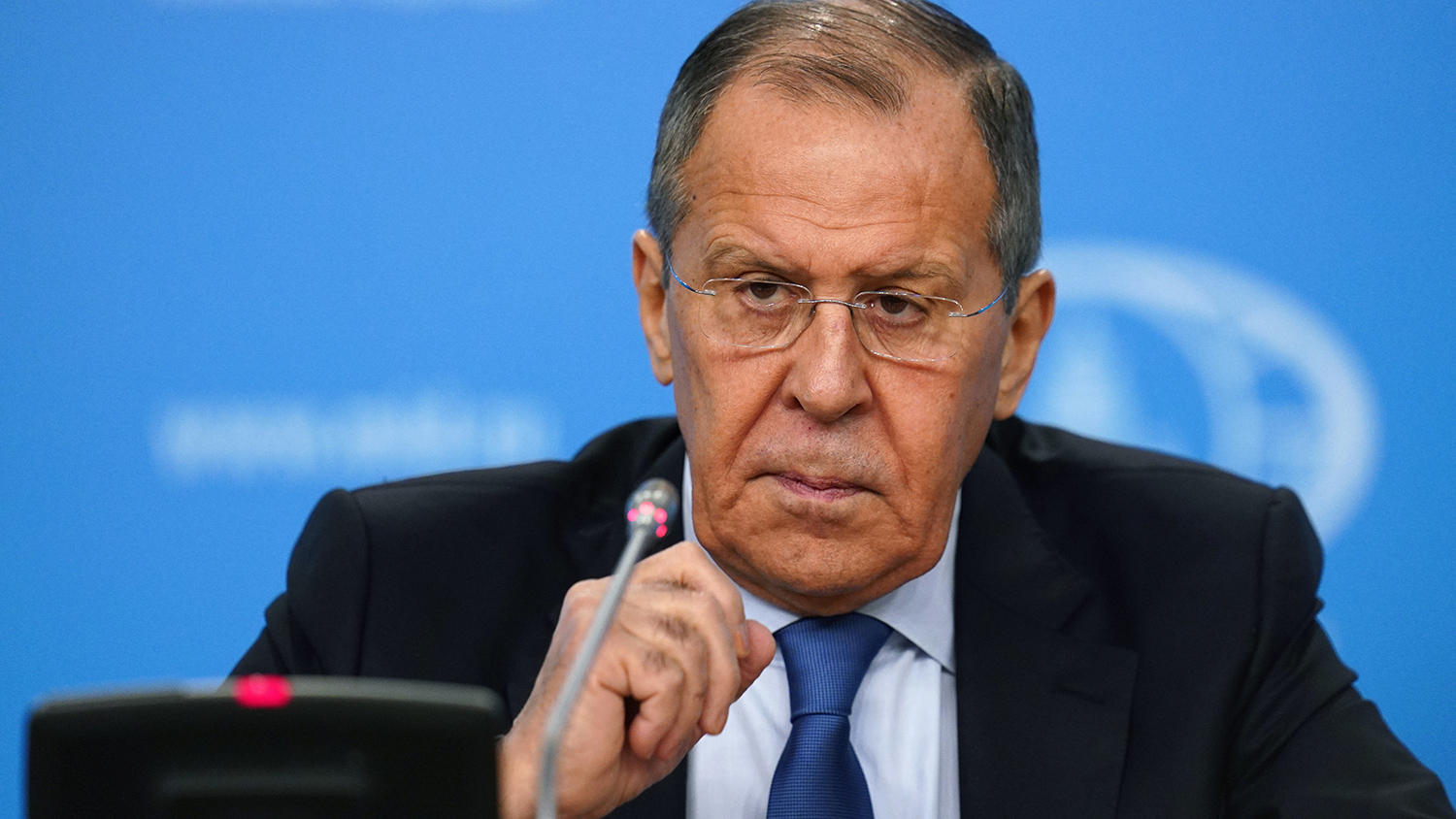 Lavrov diplomatları Ukraynadan çıxmağa çağırdı