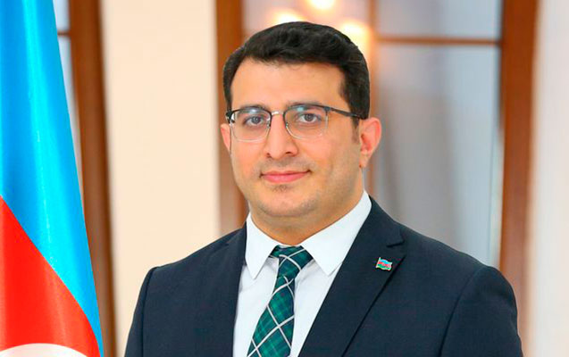 Uroloji xəstəxananın baş həkimi işdən çıxdı 