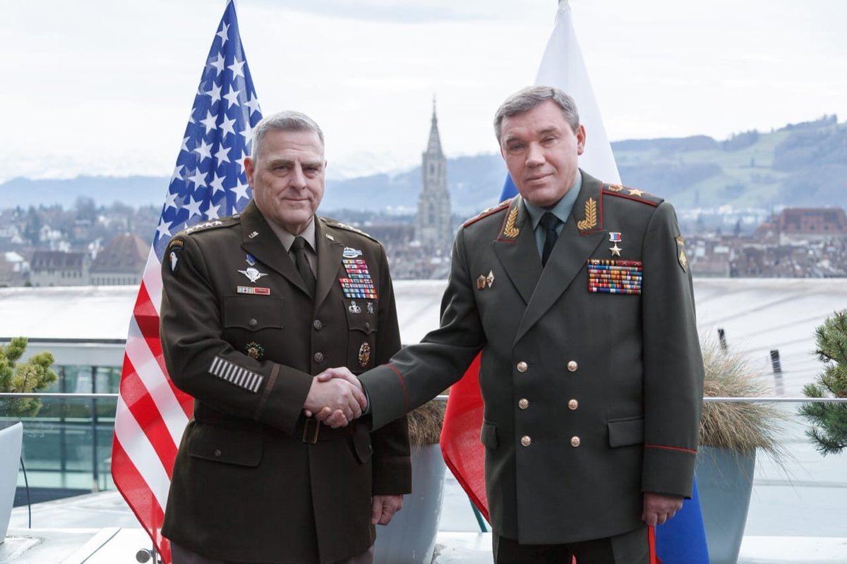 Gerasimov amerikalı həmkarı ilə telefonla danışdı