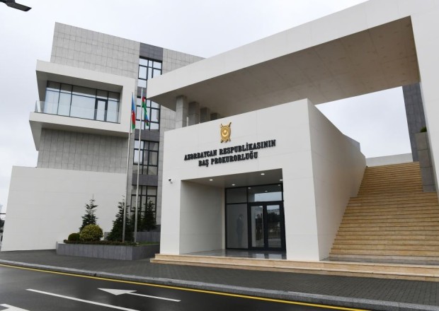 Axtarışda olan şəxs polisləri qumbara ilə partlatmaq istəyib - RƏSMİ