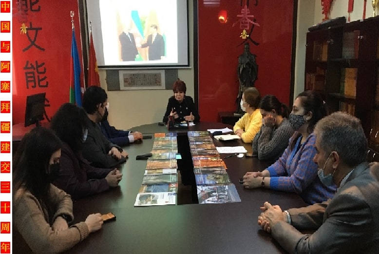 Dillər Universitetində seminar keçirilib