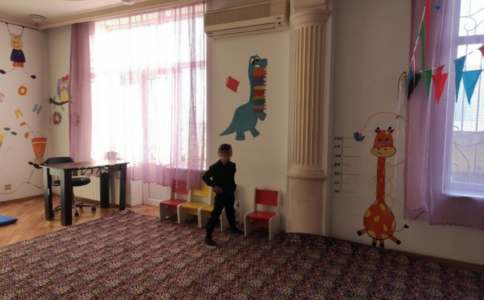Dövlət nəzarətsiz qalan uşağa sahib çıxdı
