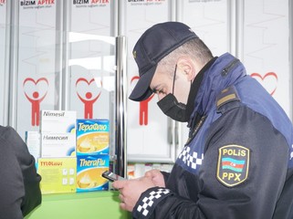 Polis reyd keçirdi, maskasızlar cərimələndi - FOTO