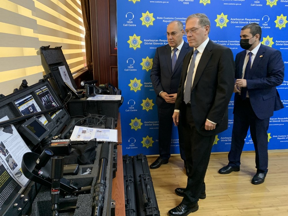 ABŞ Gömrük Komitəsinə yeni avadanlıqlar verdi - FOTO