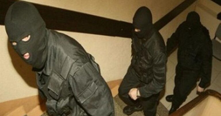 Yolu bağlayan Cəfərovun evinə “qara maskalılar” girib? - RƏSMİ