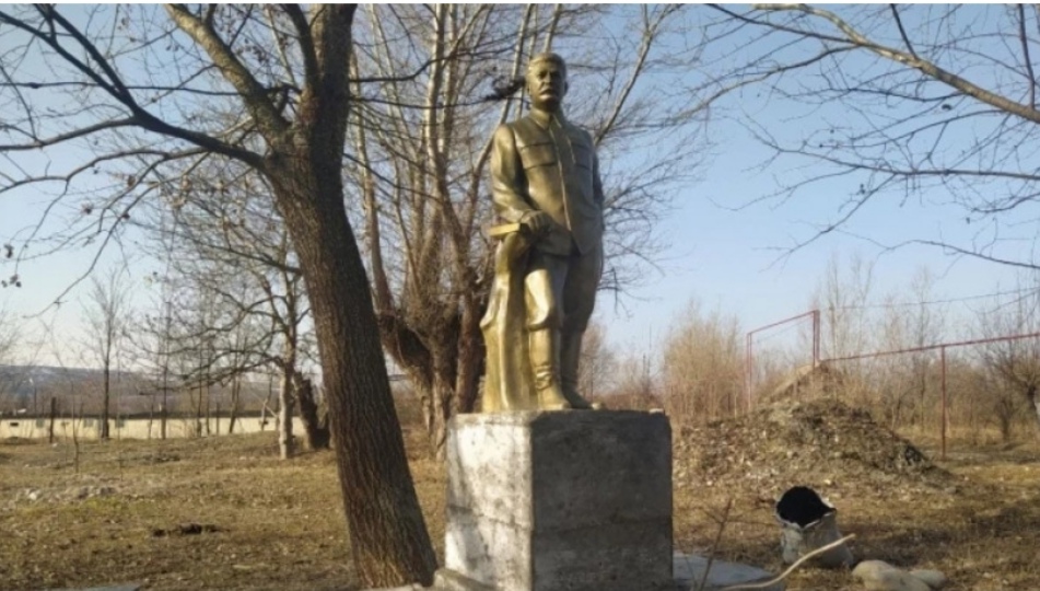 Gürcüstanda Stalinə heykəl qoyuldu