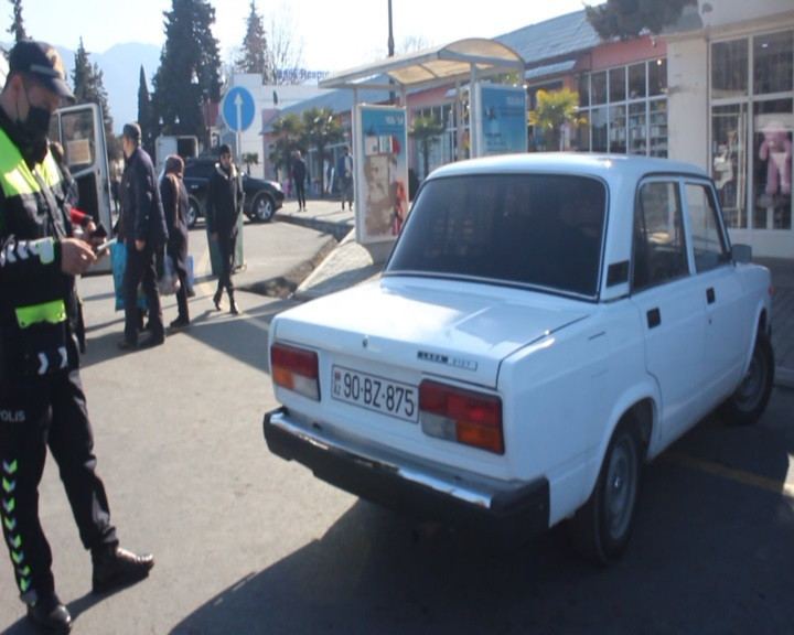 Qaxda sürücülər cərimələndi