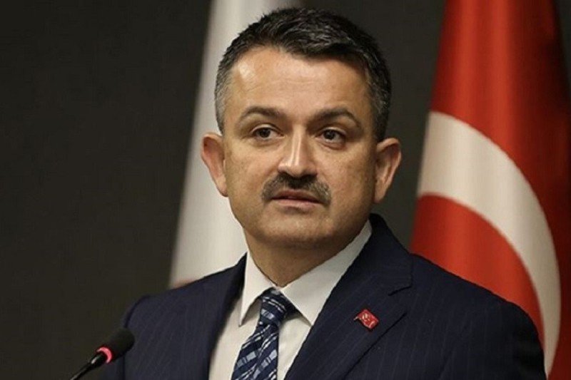 Türkiyəli nazir koronavirusa yoluxdu