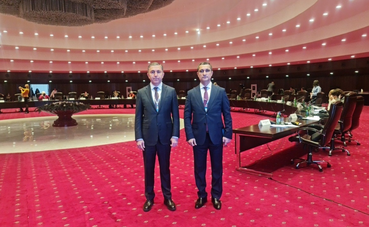 Azərbaycan deputatları İrəvandakı iclasda - YENİLƏNİB