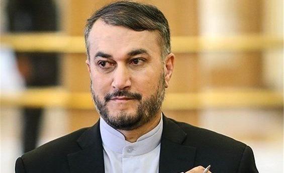 İranın xarici işlər naziri: Qonşu ölkələrə qucağımız açıqdır! 