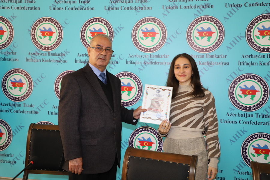 BMU-nun komandası mükafatlandırıldı
