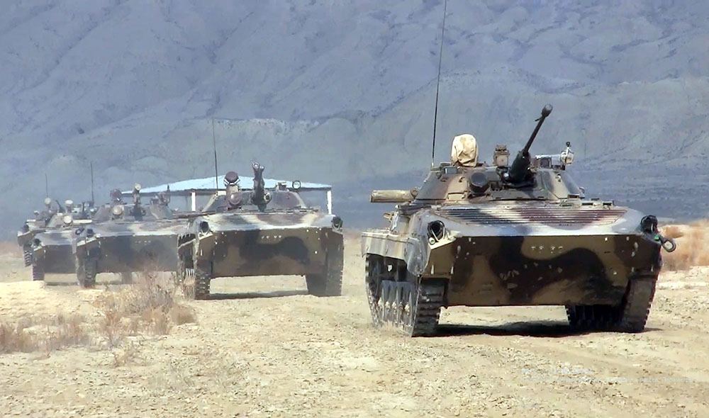 Tank bölmələrinin döyüş hazırlığı yoxlanıldı - VİDEO