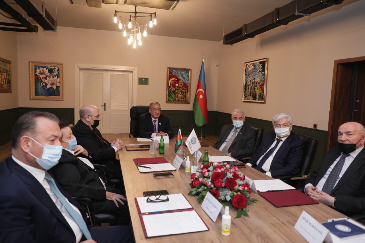 Ağsaqqallar Şurasında Xocalı qurbanları anıldı - FOTOLAR