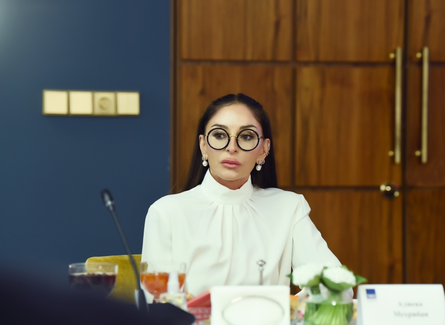 Mehriban Əliyeva rusiyalı jurnalistləri Ağdama dəvət etdi